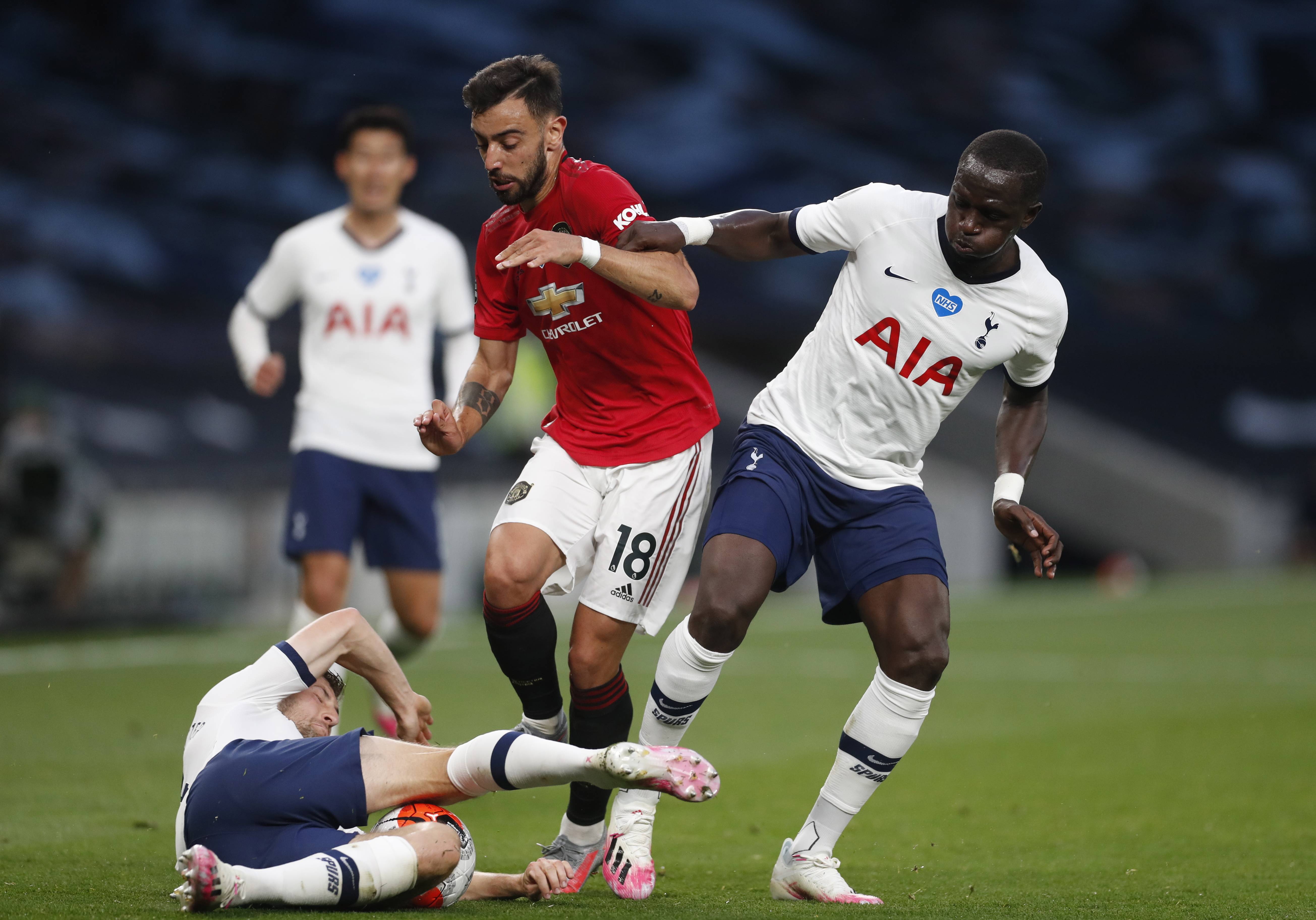 詹姆斯以其 詹姆斯以其